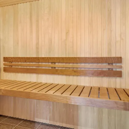 Semesterbostad Lovely In With Sauna *