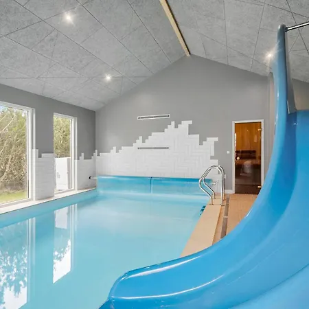 Lovely In With Sauna