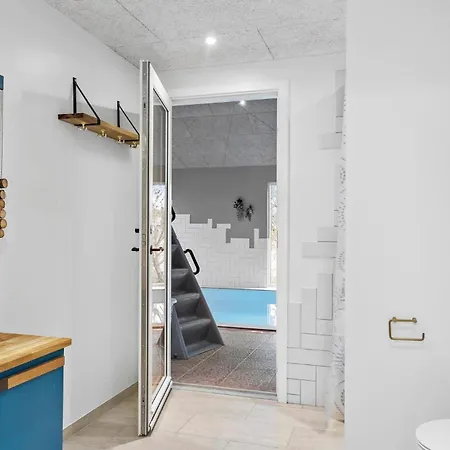 Semesterbostad Lovely In With Sauna *